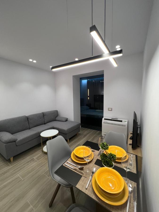 Deluxe Apartment Bllok Tirana Exterior photo