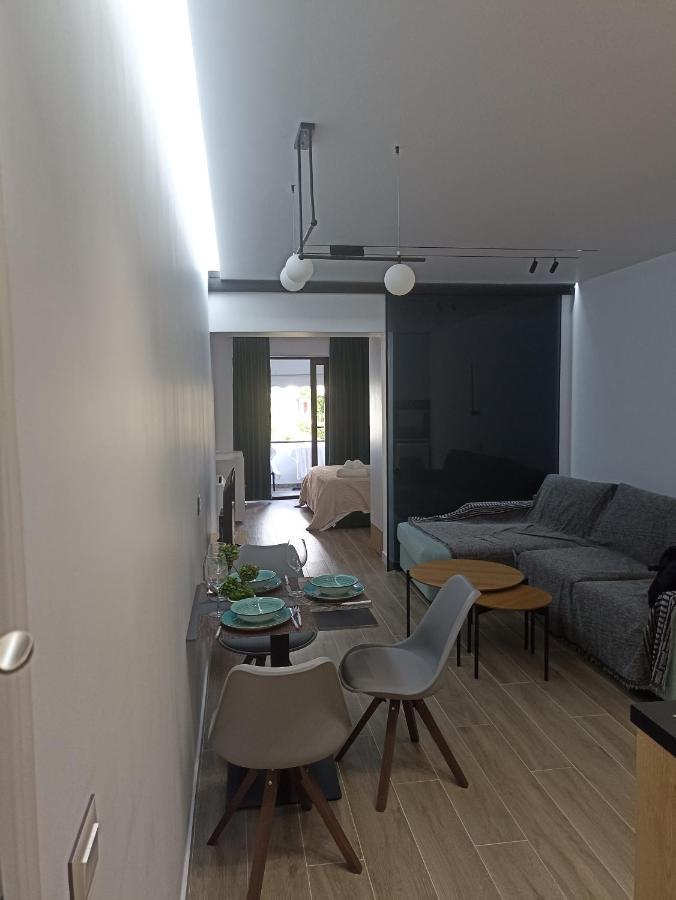 Deluxe Apartment Bllok Tirana Exterior photo